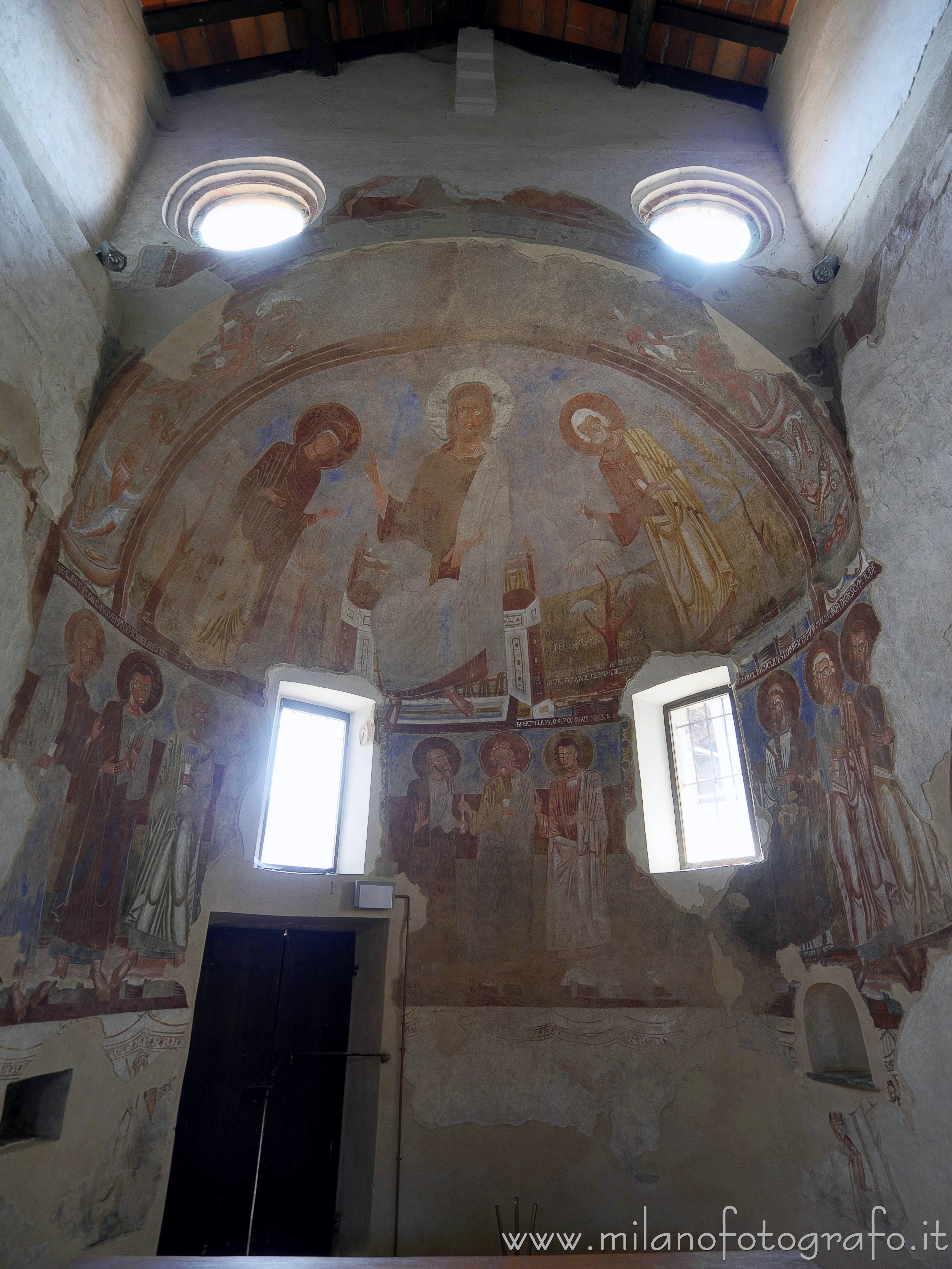 Carpignano Sesia (Novara) - Abside centrale della Chiesa di San Pietro